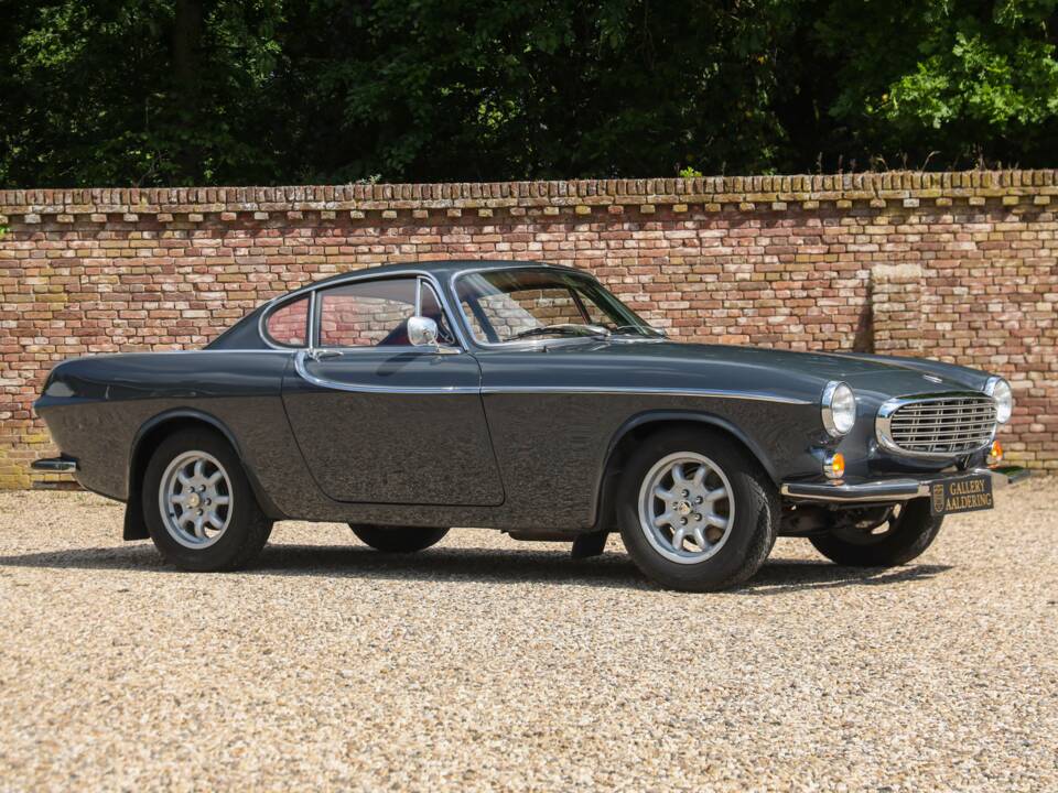 Image 33/50 de Volvo 1800 S (1966)