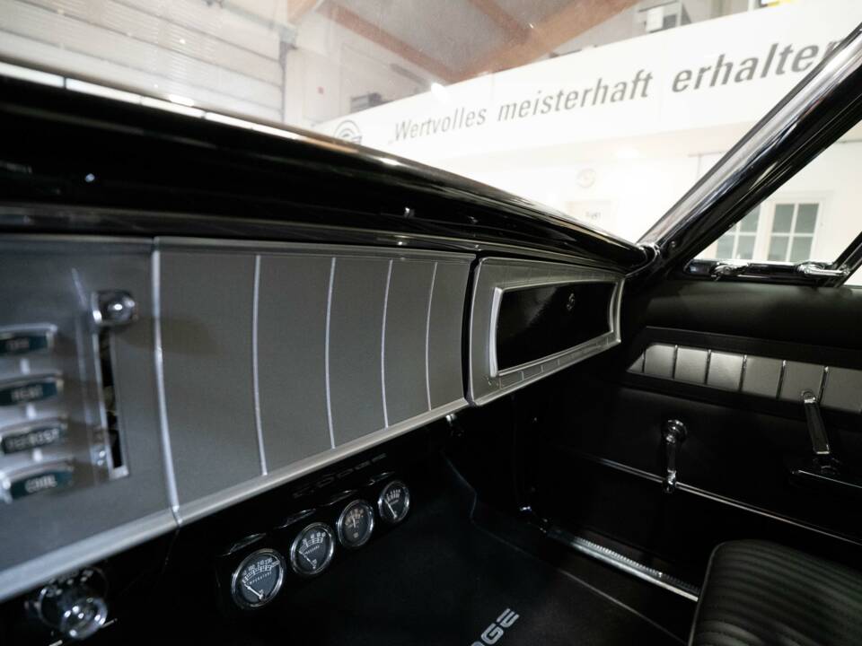 Image 21/40 of Dodge Coronet 500 Coupé (1965)