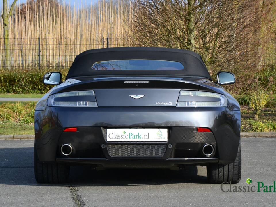 Bild 20/50 von Aston Martin V8 Vantage S (2013)