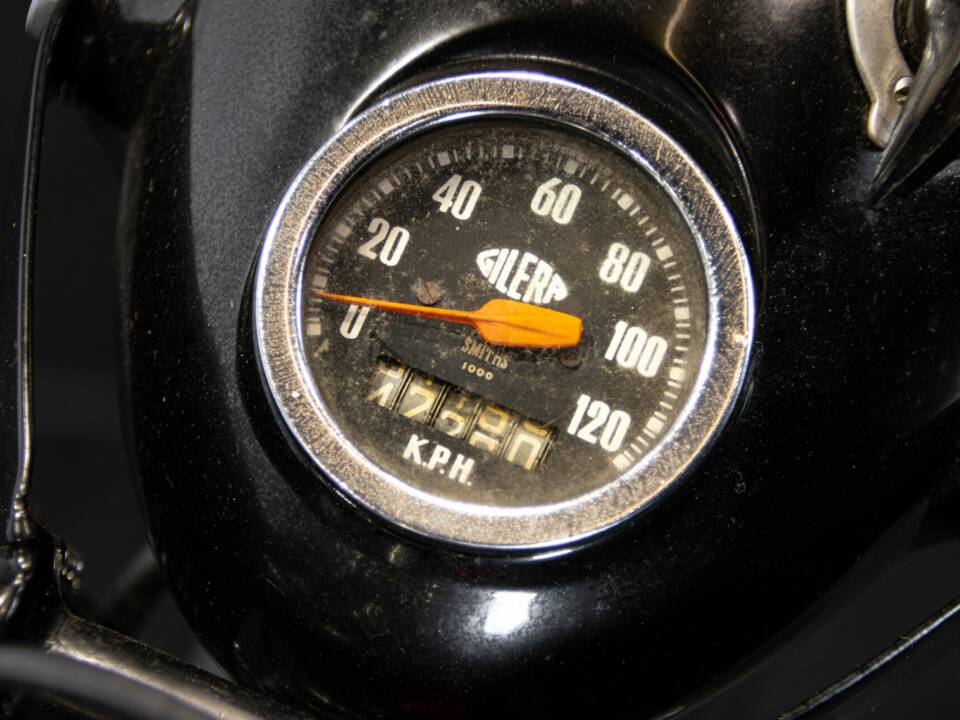Bild 40/50 von Gilera 150 Sport (1951)