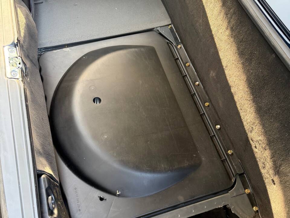 Image 14/20 de Mercedes-Benz 300 SL (1988)