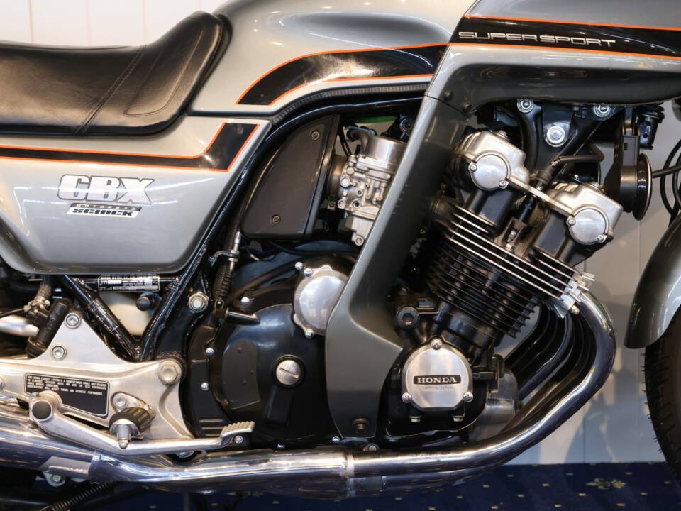 Immagine 10/33 di Honda CBX 1000 (1981)