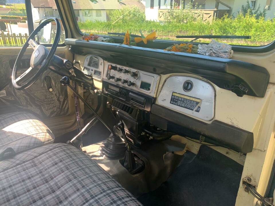 Imagen 10/14 de Toyota Landcruiser FJ 45 (1983)