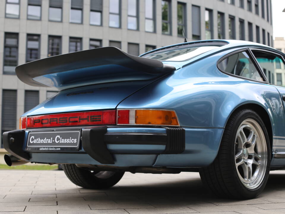 Bild 33/51 von Porsche 911 Carrera 3.2 (1984)