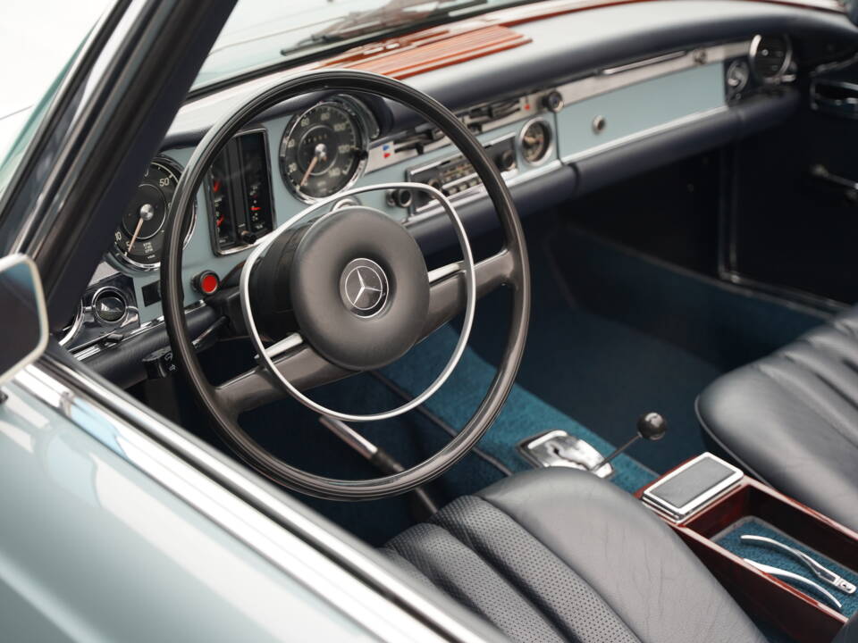 Immagine 47/50 di Mercedes-Benz 280 SL (1968)