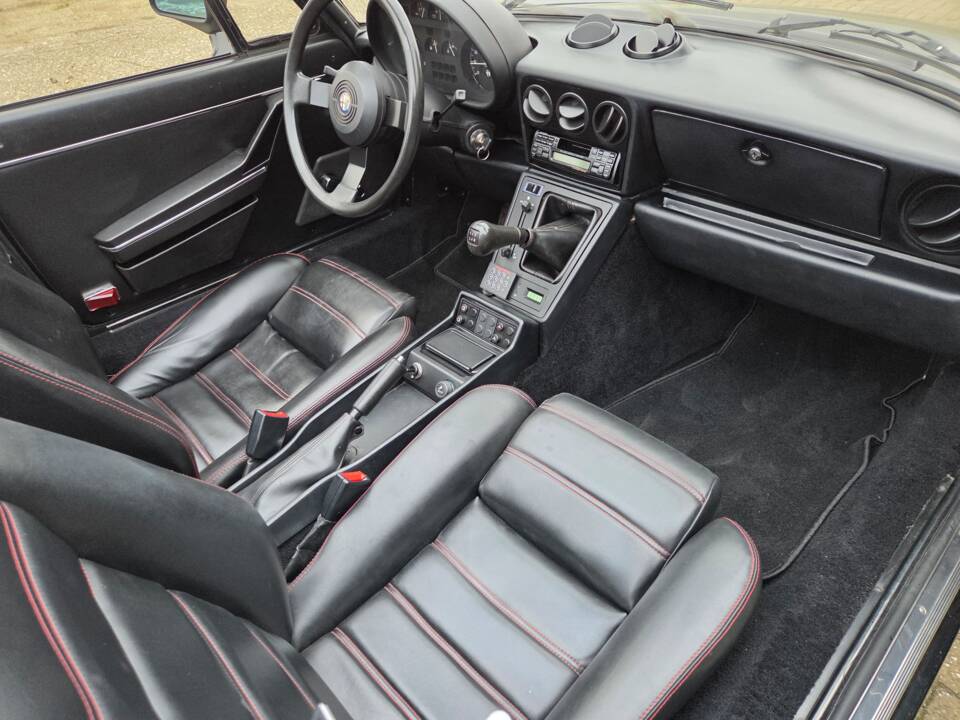 Image 9/15 of Alfa Romeo 2.0 Spider (1988)