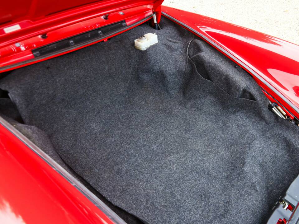 Image 50/50 of Porsche 911 Carrera 3.2 (1988)