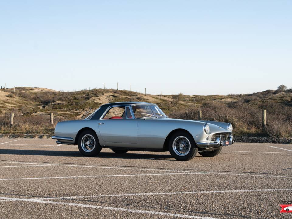 Image 11/28 de Ferrari 250 GT Pininfarina Coupe (1960)