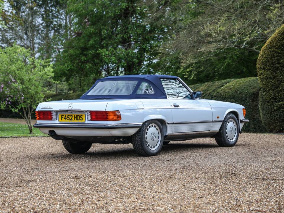 Image 11/35 of Mercedes-Benz 300 SL (1989)