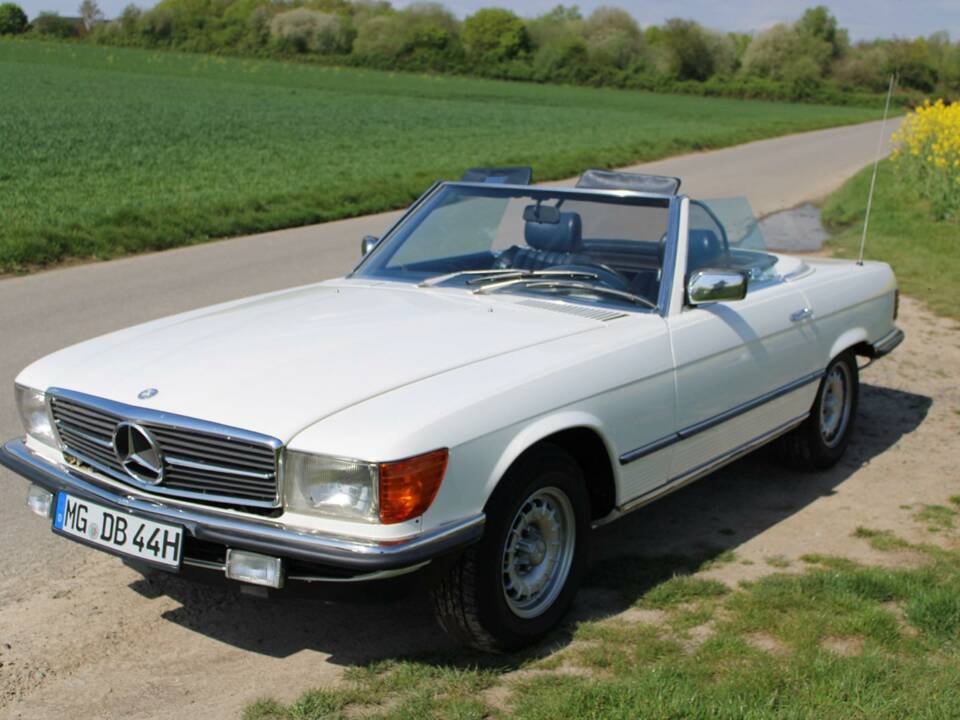 Image 4/16 de Mercedes-Benz 380 SL (1983)
