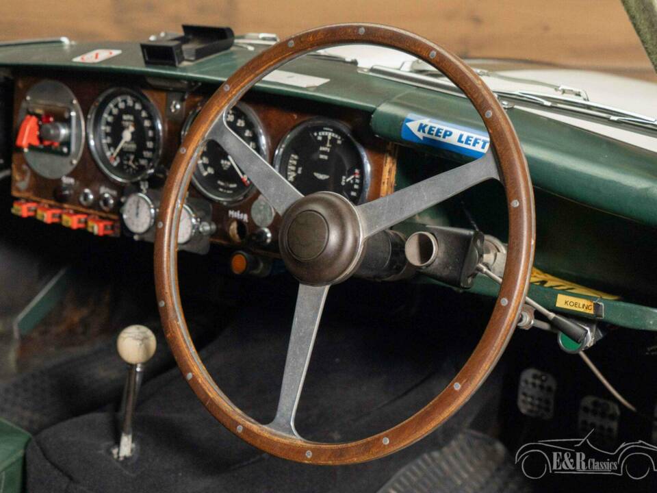 Image 15/19 de Aston Martin DB 2/4 Mk II (1955)