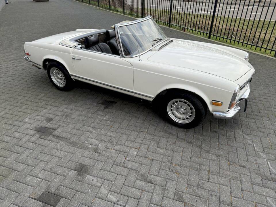 Bild 4/40 von Mercedes-Benz 280 SL (1969)