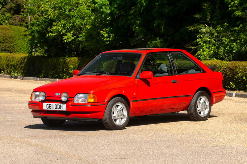 Image 18/50 of Ford Escort IV XR3i (1989)