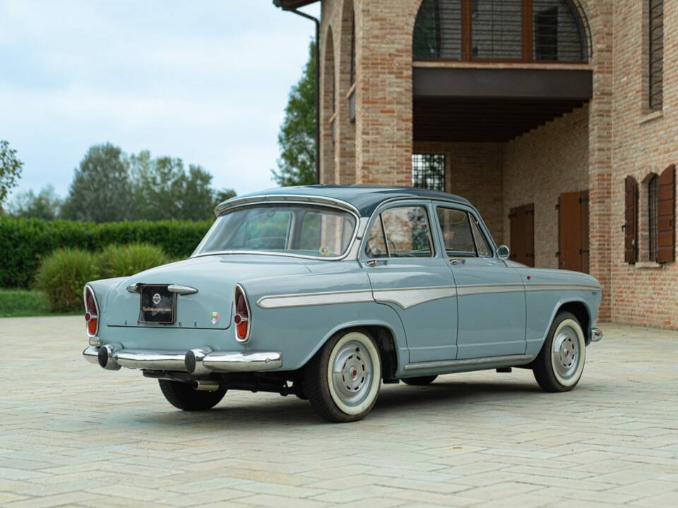 Afbeelding 6/50 van SIMCA Aronde P 60 Monthléry Spéciale (1960)
