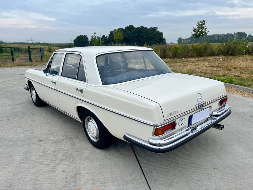 Image 6/18 of Mercedes-Benz 280 S (1971)