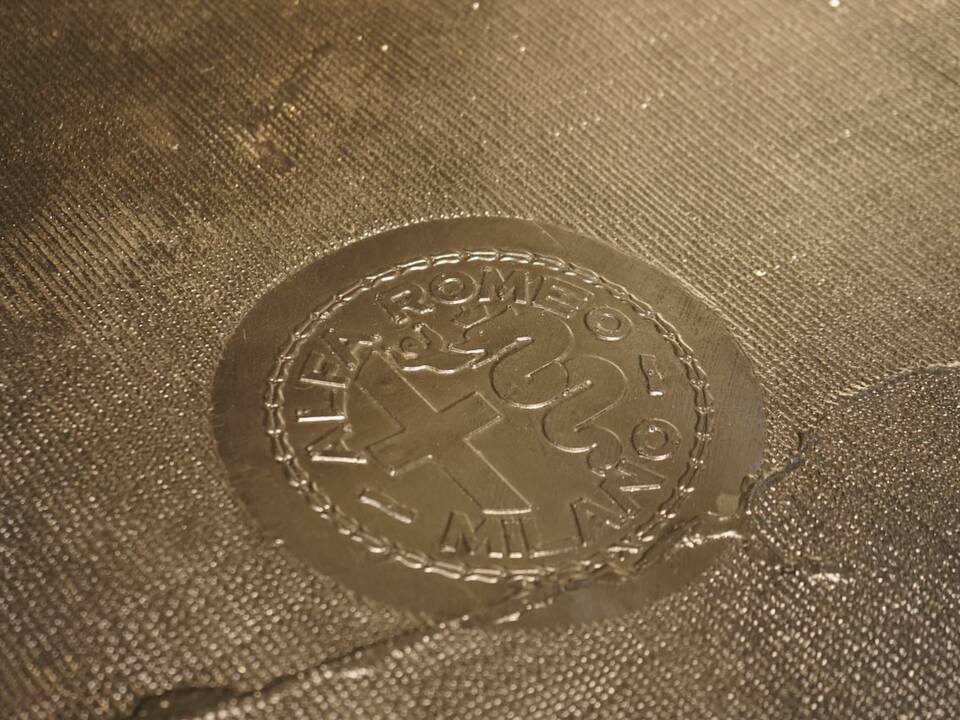 Image 48/100 of Alfa Romeo Giulia Nuova Super 1300 (1977)