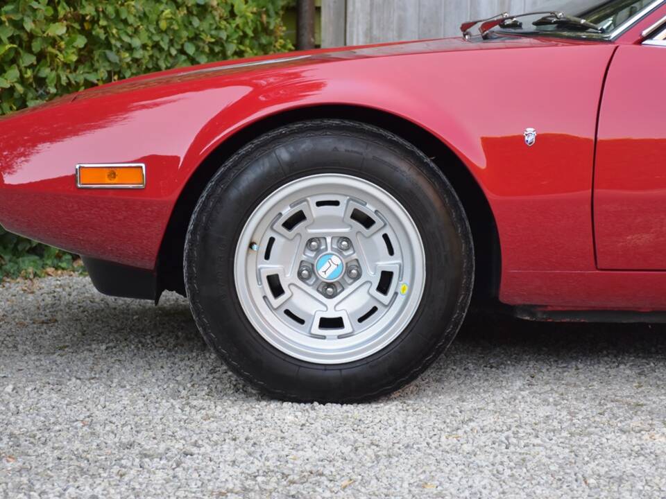 Image 15/43 of De Tomaso Pantera (1971)