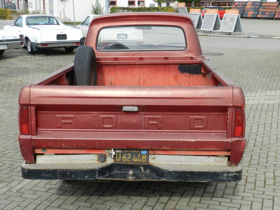 Imagen 47/74 de Ford F-100 Styleside (1966)