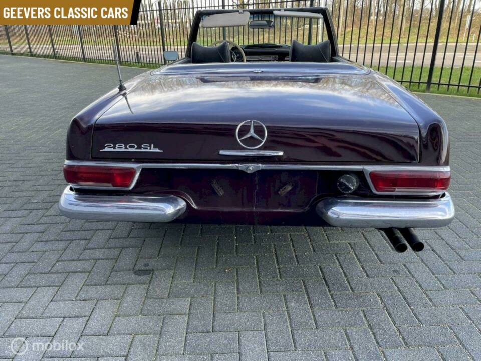 Afbeelding 6/13 van Mercedes-Benz 280 SL (1969)