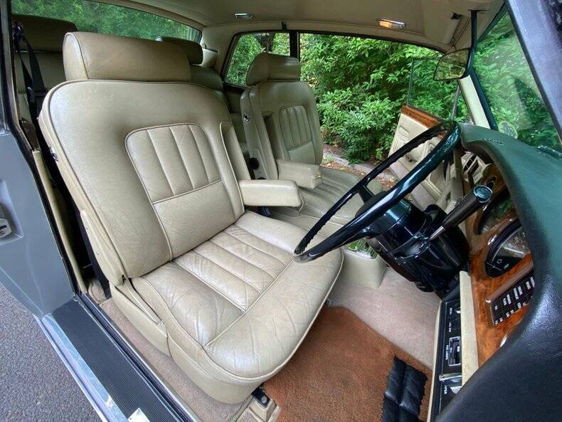 Image 28/50 of Bentley Corniche (1980)