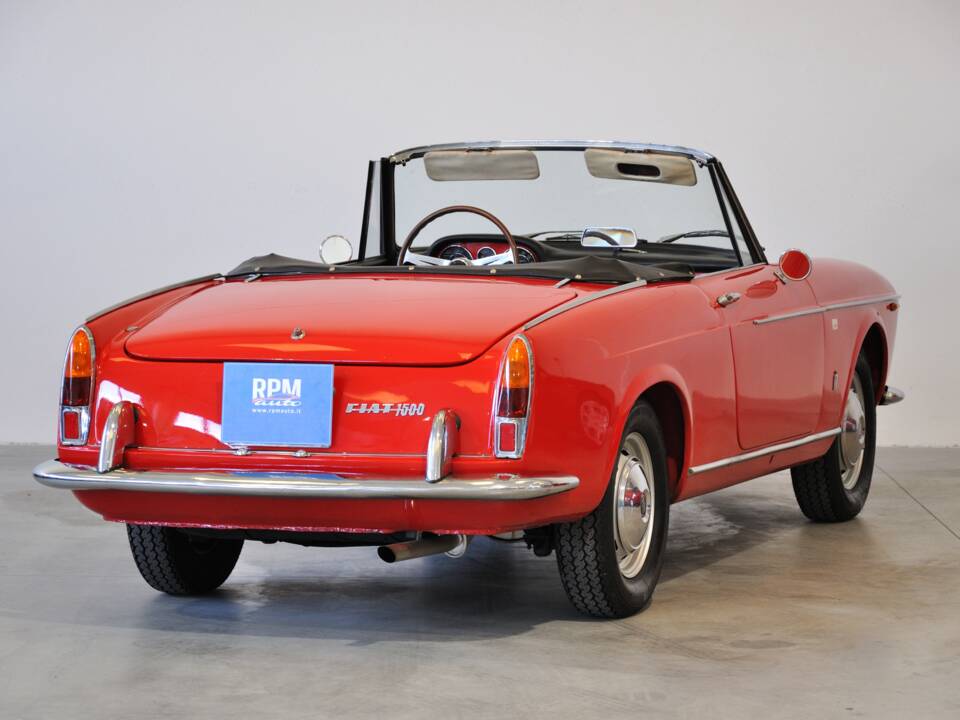 Image 24/29 of FIAT 1500 (1964)