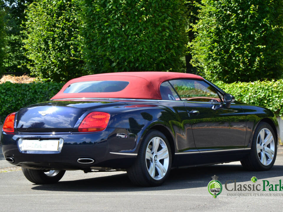 Bild 13/50 von Bentley Continental GTC (2007)