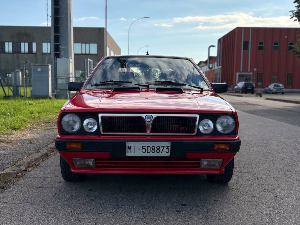 Afbeelding 4/11 van Lancia Delta HF Turbo (1986)