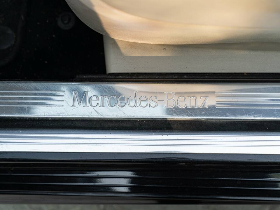Immagine 37/50 di Mercedes-Benz S 350 CDI BlueEFFICIENCY L (2011)