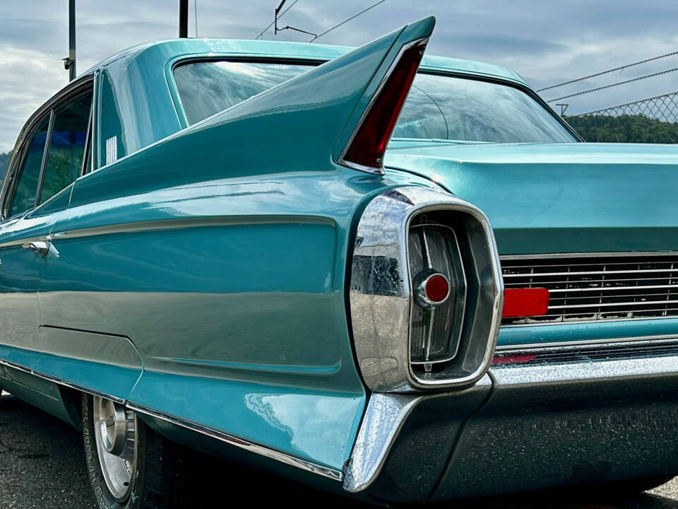 Image 5/11 of Cadillac 75 Fleetwood (1962)