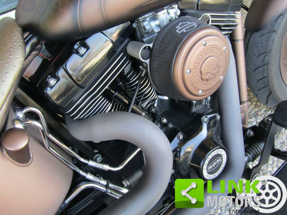 Image 8/10 de Harley-Davidson DUMMY (2000)