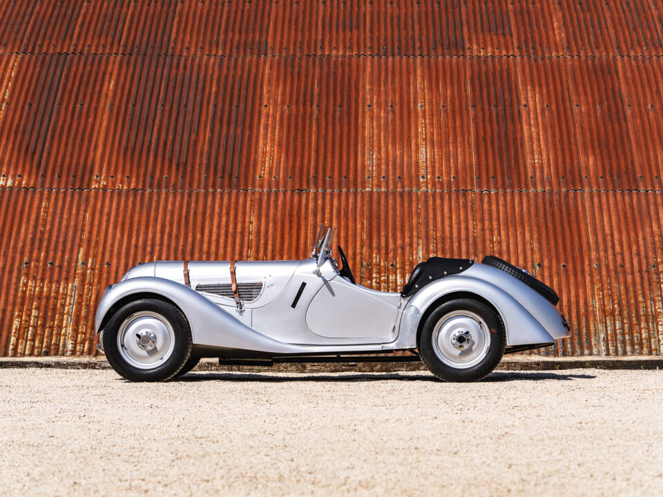 Immagine 4/35 di BMW 328 (1938)