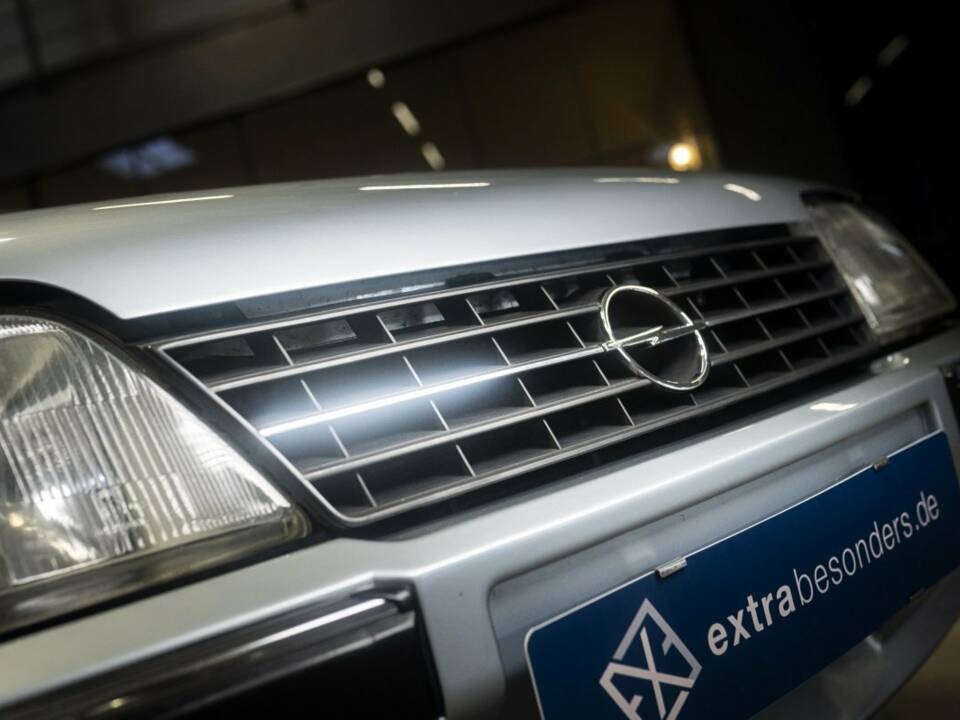 Bild 4/15 von Opel Monza 3,0 E (1983)