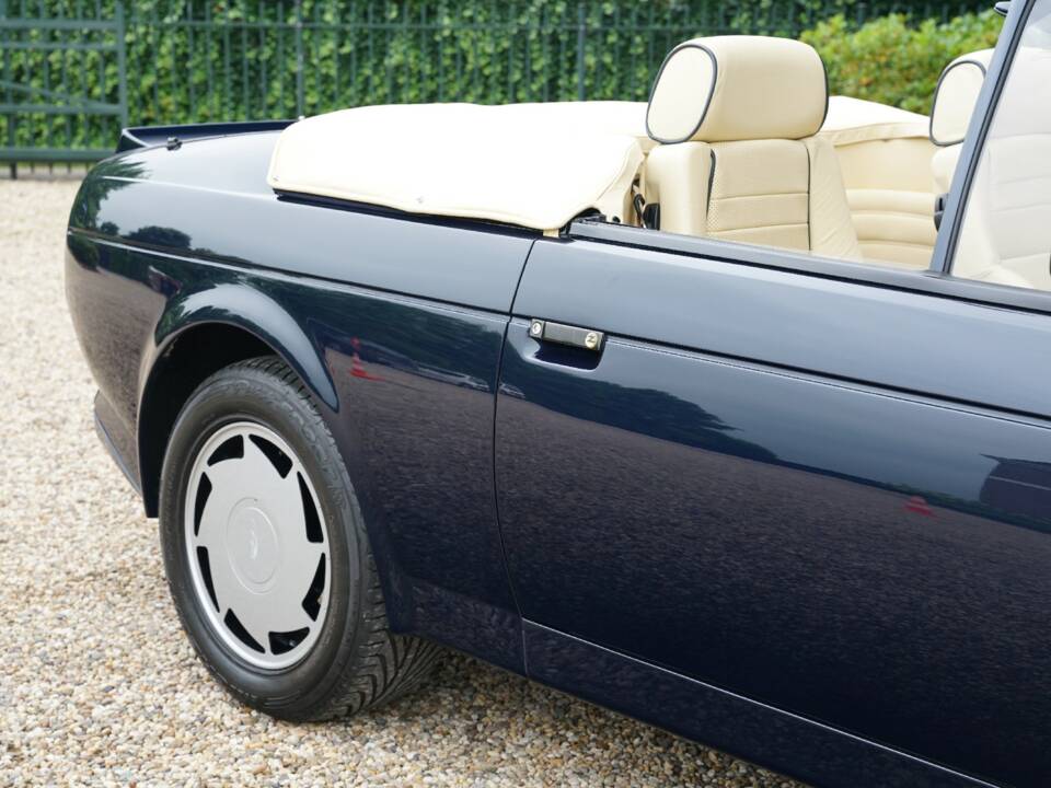 Afbeelding 15/50 van Aston Martin V8 Zagato Vantage Volante (1990)