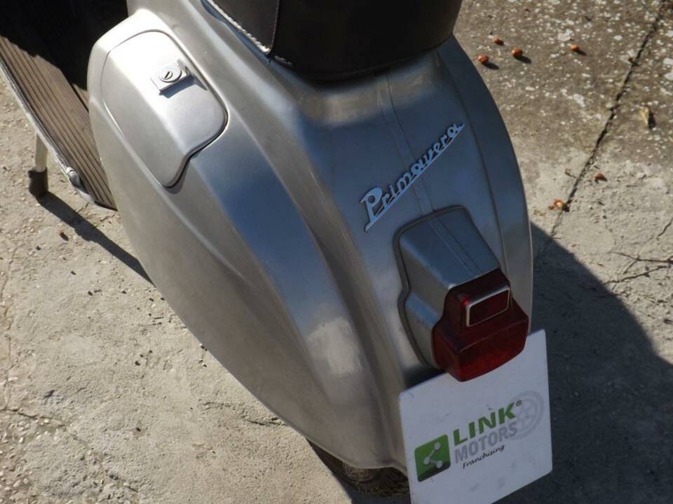 Image 10/43 of Piaggio Vespa 125 Primavera (1973)
