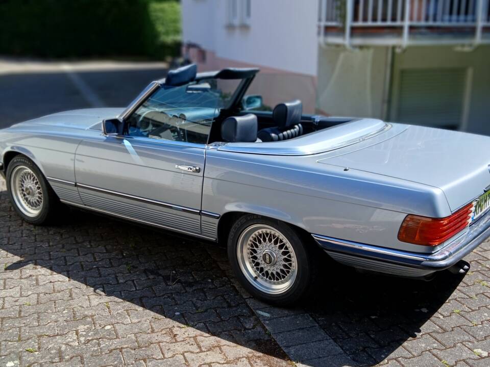 Image 9/26 of Mercedes-Benz 380 SL (1981)