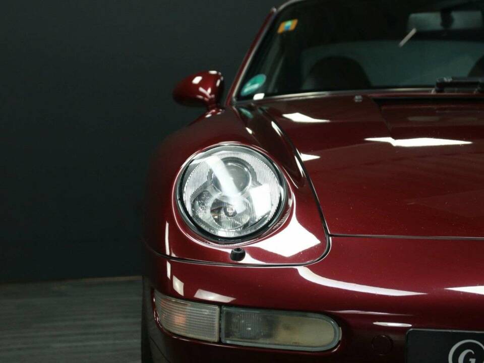 Image 35/50 de Porsche 911 Carrera 4S (1996)