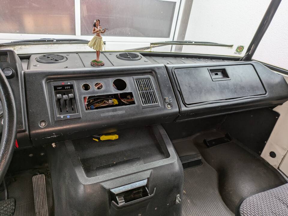 Image 11/12 of Mercedes-Benz T2 608 D (1986)