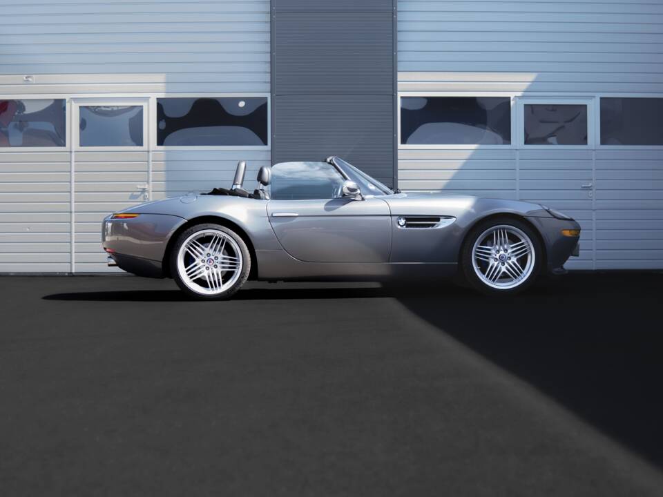 Image 4/32 of BMW Z8 (2001)