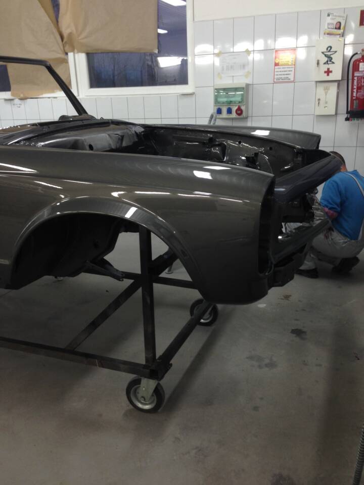 Afbeelding 17/51 van Mercedes-Benz 230 SL (1966)