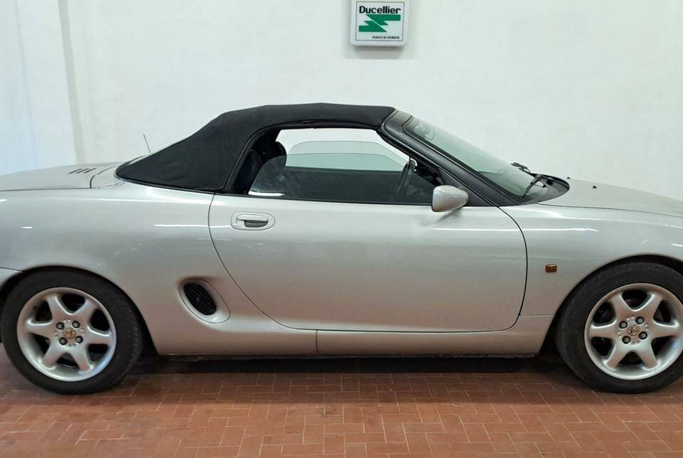 Immagine 49/50 di MG F 1.8i (1998)