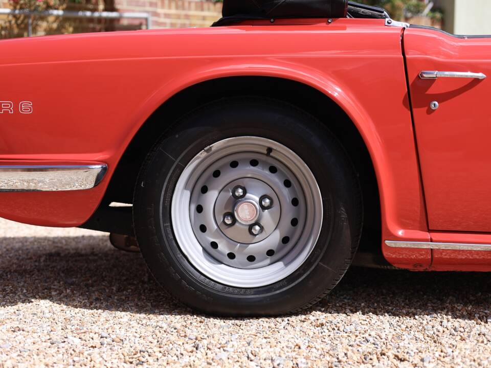 Image 36/50 de Triumph TR 6 (1973)