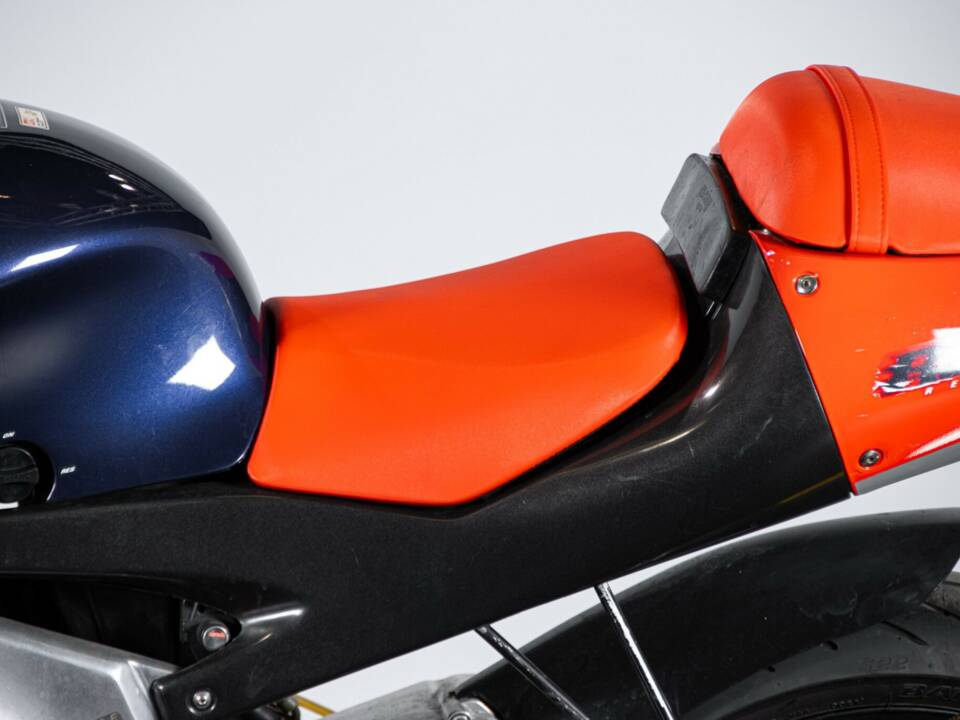 Image 25/50 of Aprilia RS 125 (1999)