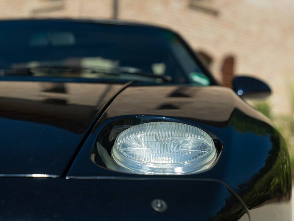 Afbeelding 41/50 van Porsche 928 GTS (1992)