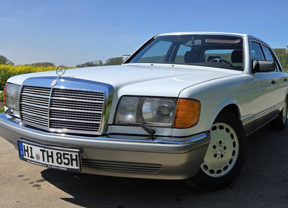 Bild 4/8 von Mercedes-Benz 300 SE (1985)