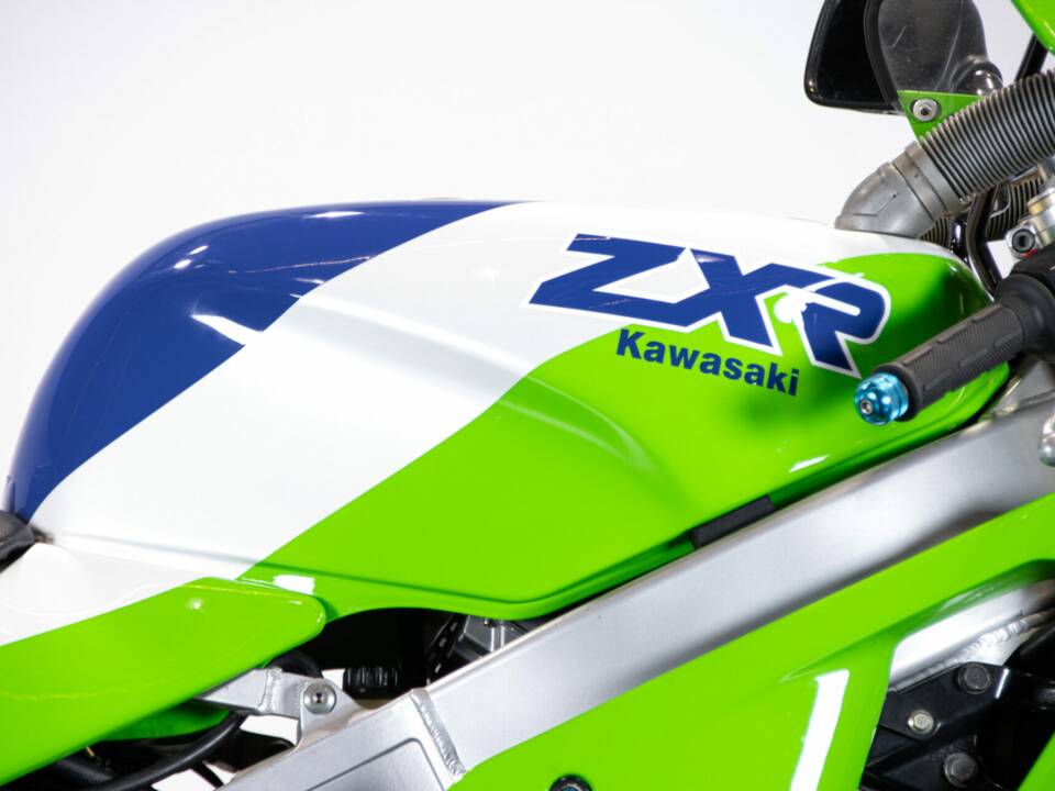 Image 46/50 of Kawasaki ZX-R 400 (1990)