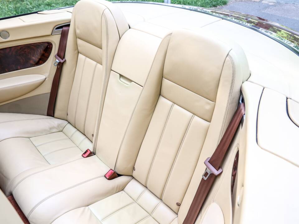 Bild 32/40 von Bentley Continental GTC (2007)