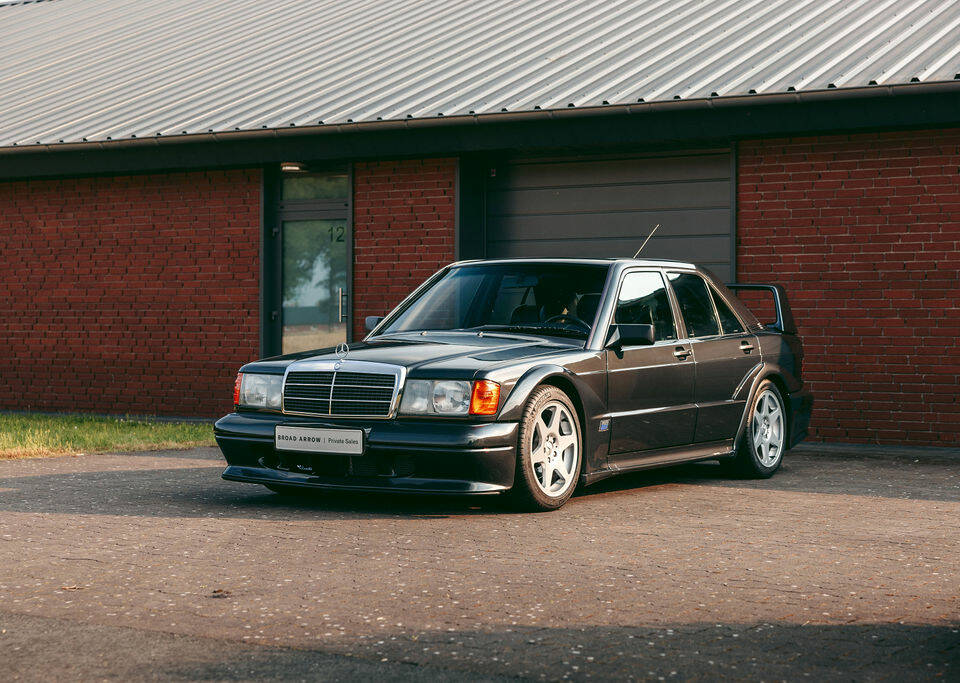 Image 2/15 de Mercedes-Benz 190 E 2.5-16 Evolution II (1990)