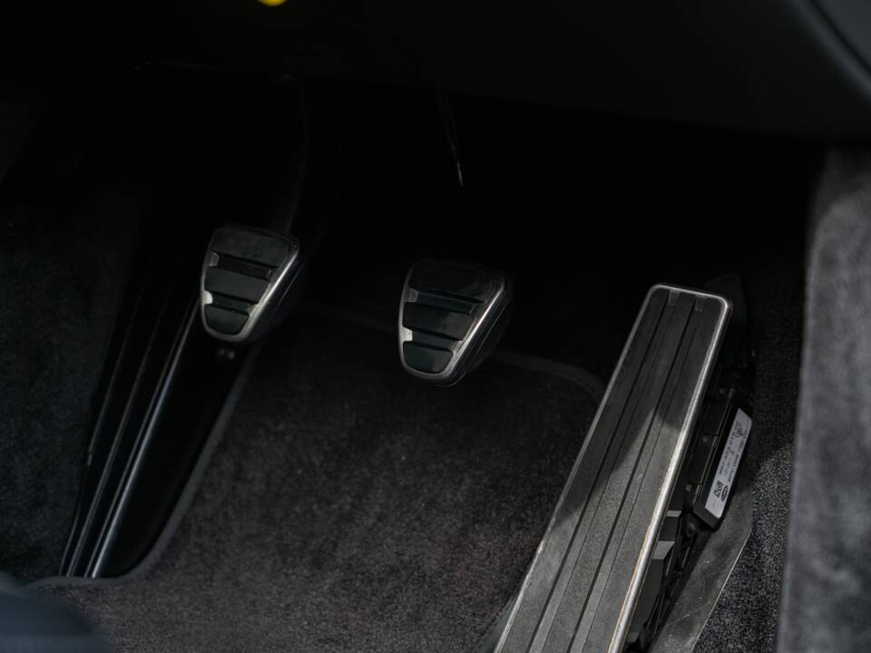 Image 31/50 de Porsche 911 Carrera GTS (2011)