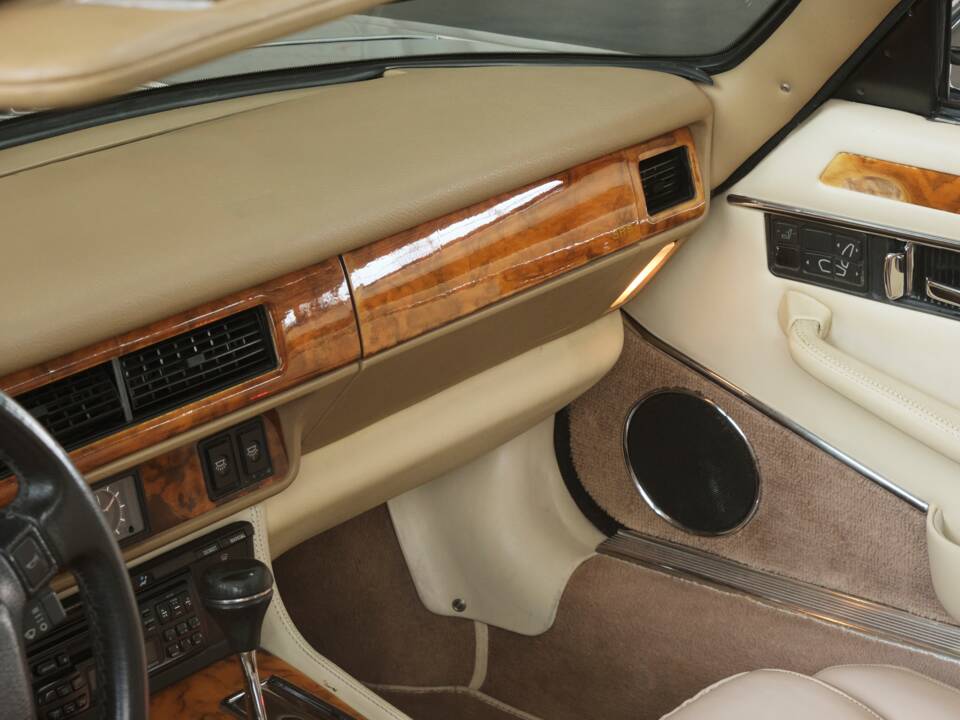 Bild 36/50 von Jaguar XJS 4.0 (1995)