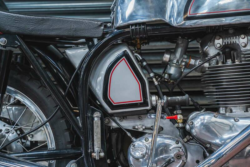 Immagine 20/38 di Norton Dominator Slimline TT (1961)